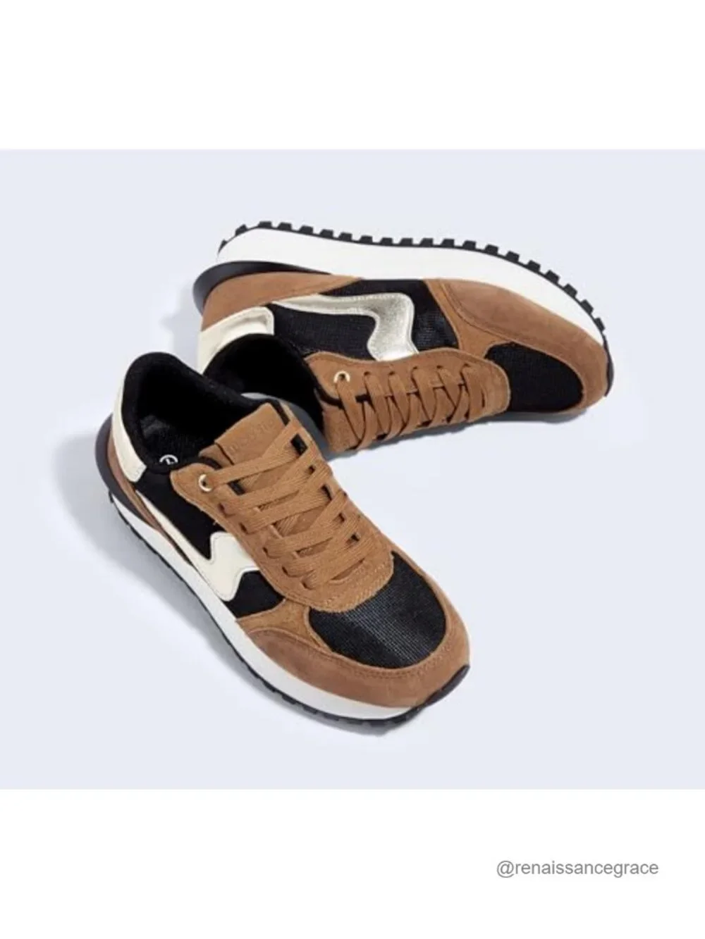 Women's Retro Platform Walking Sneakers with Memory Foam Insole